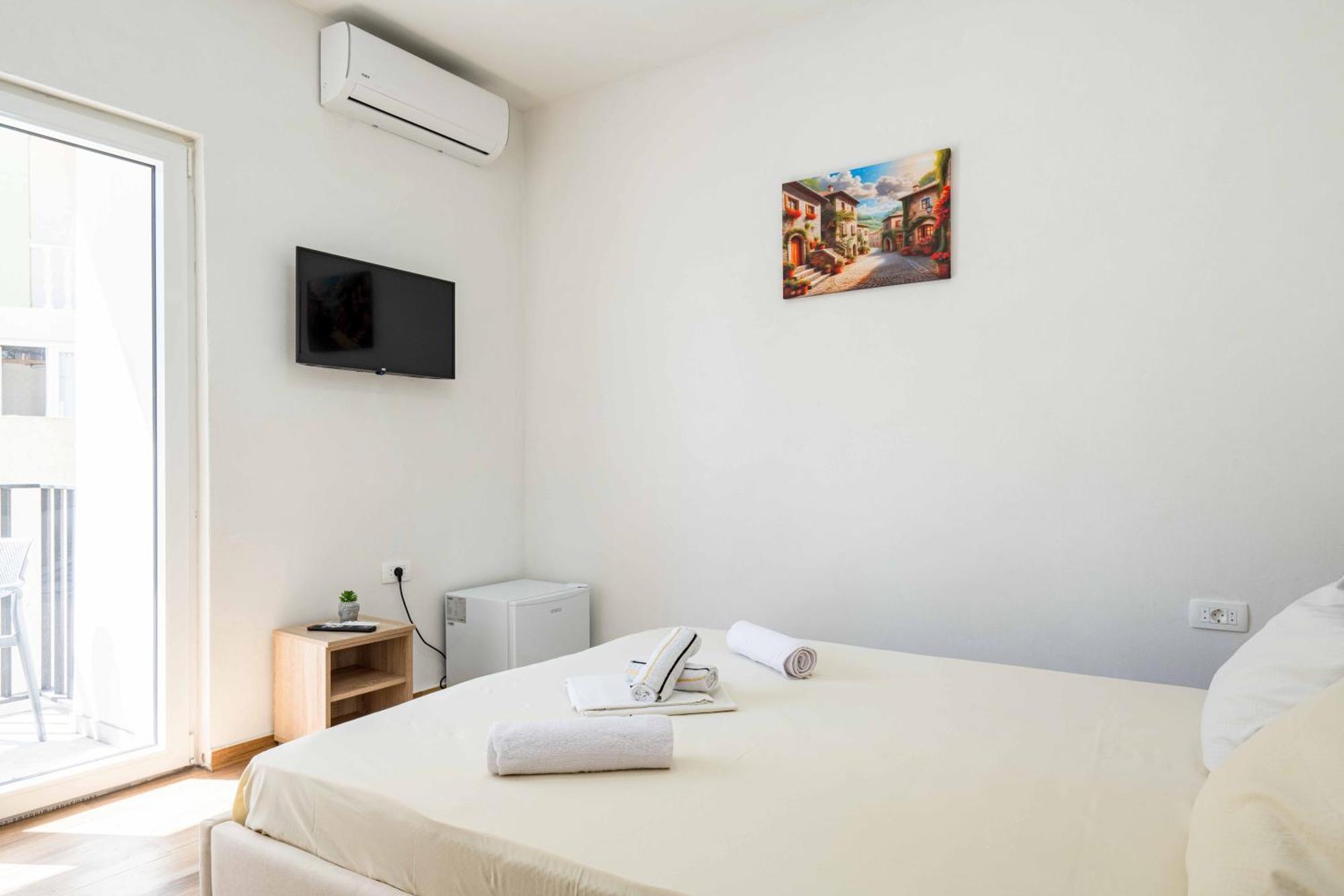 Sumice Inn Petrovac Екстериор снимка