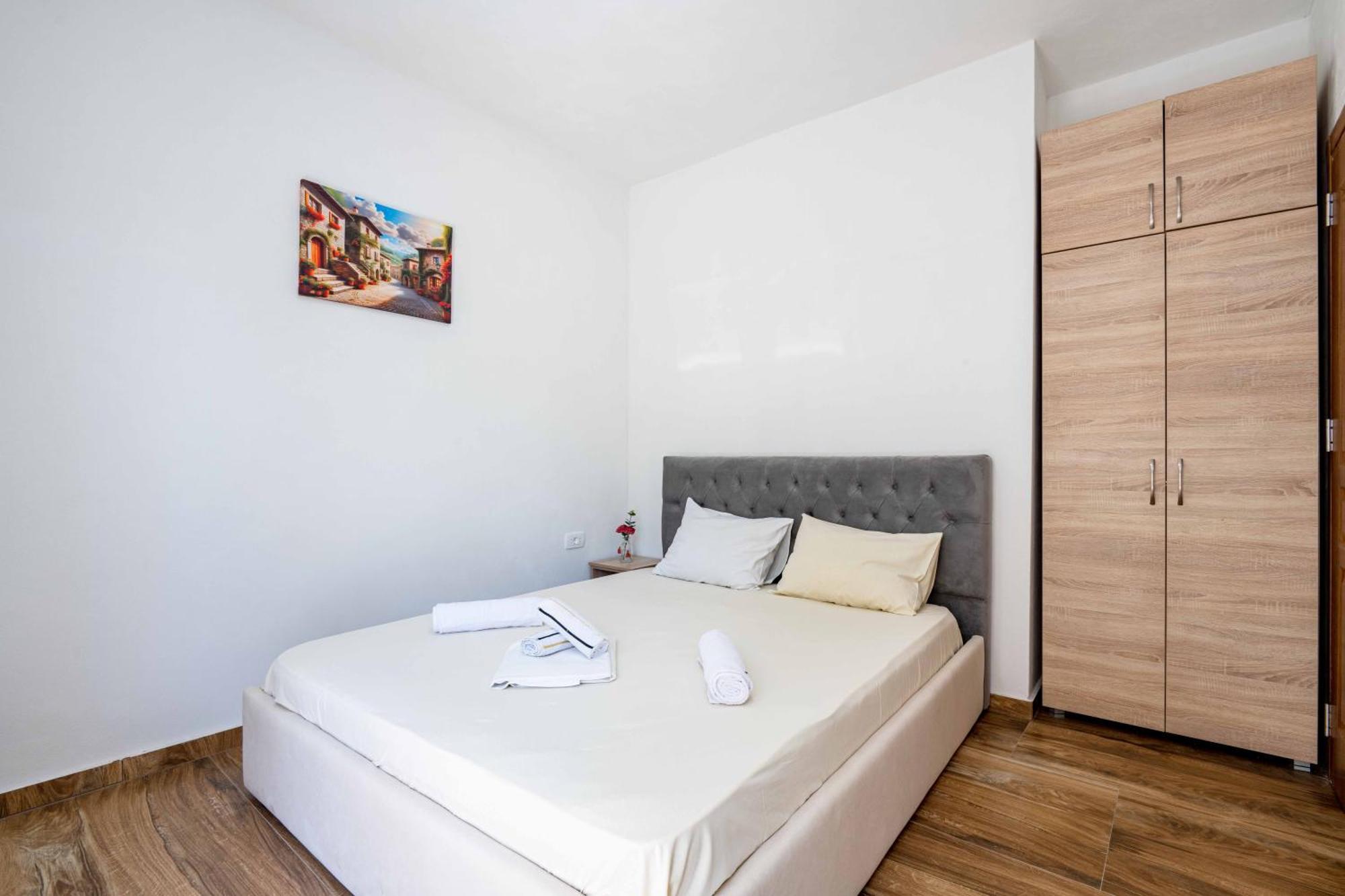Sumice Inn Petrovac Екстериор снимка