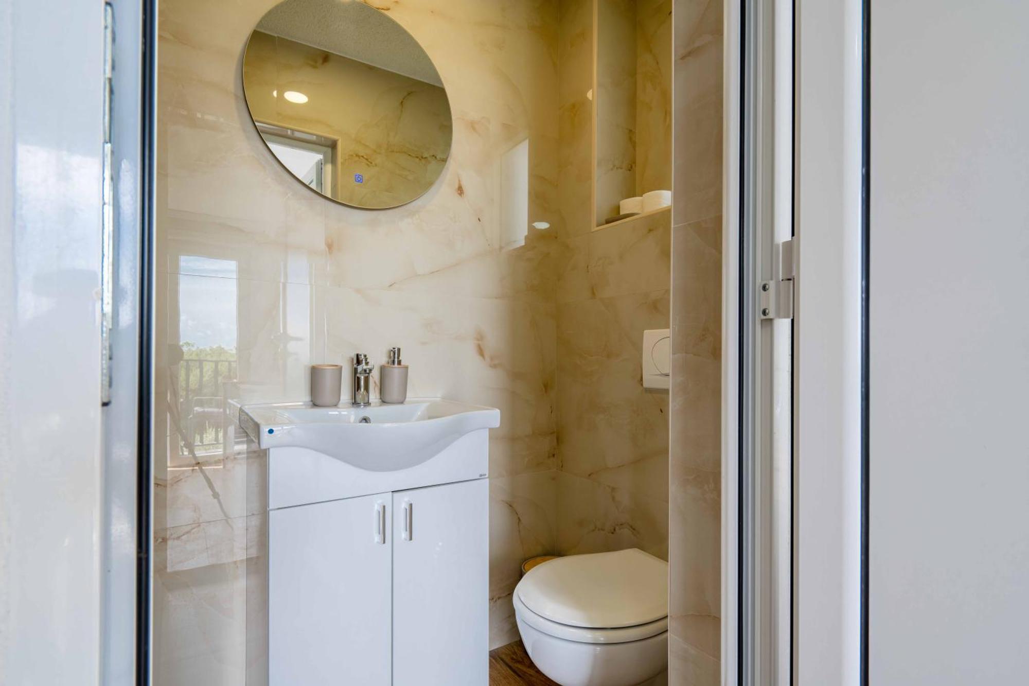 Sumice Inn Petrovac Екстериор снимка