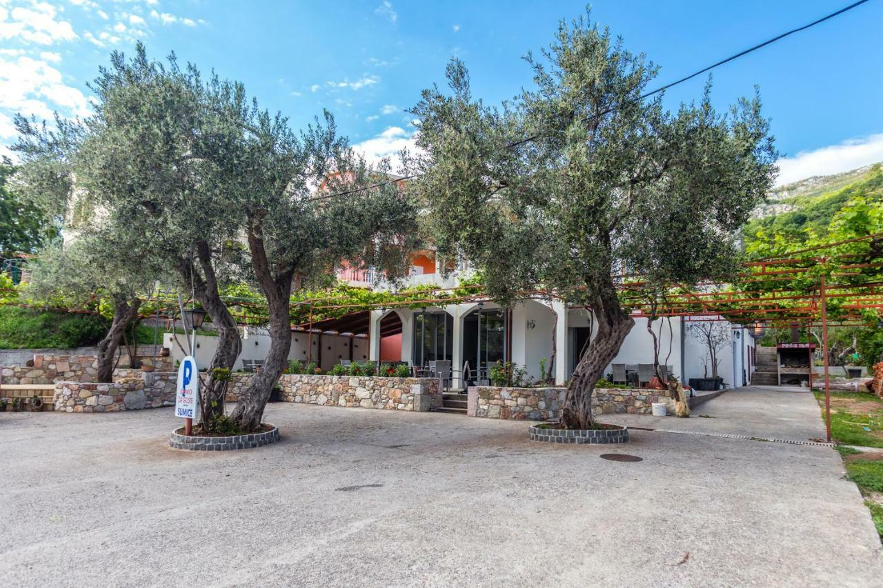 Sumice Inn Petrovac Екстериор снимка
